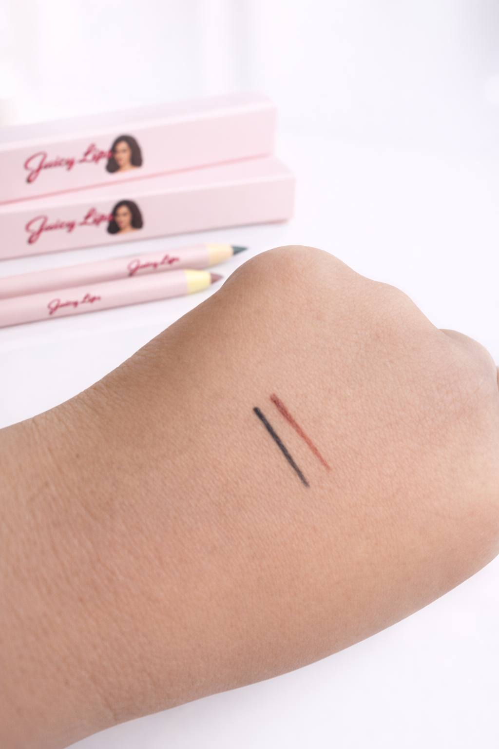 🖤 Dark Desire (Black Lip Liner)